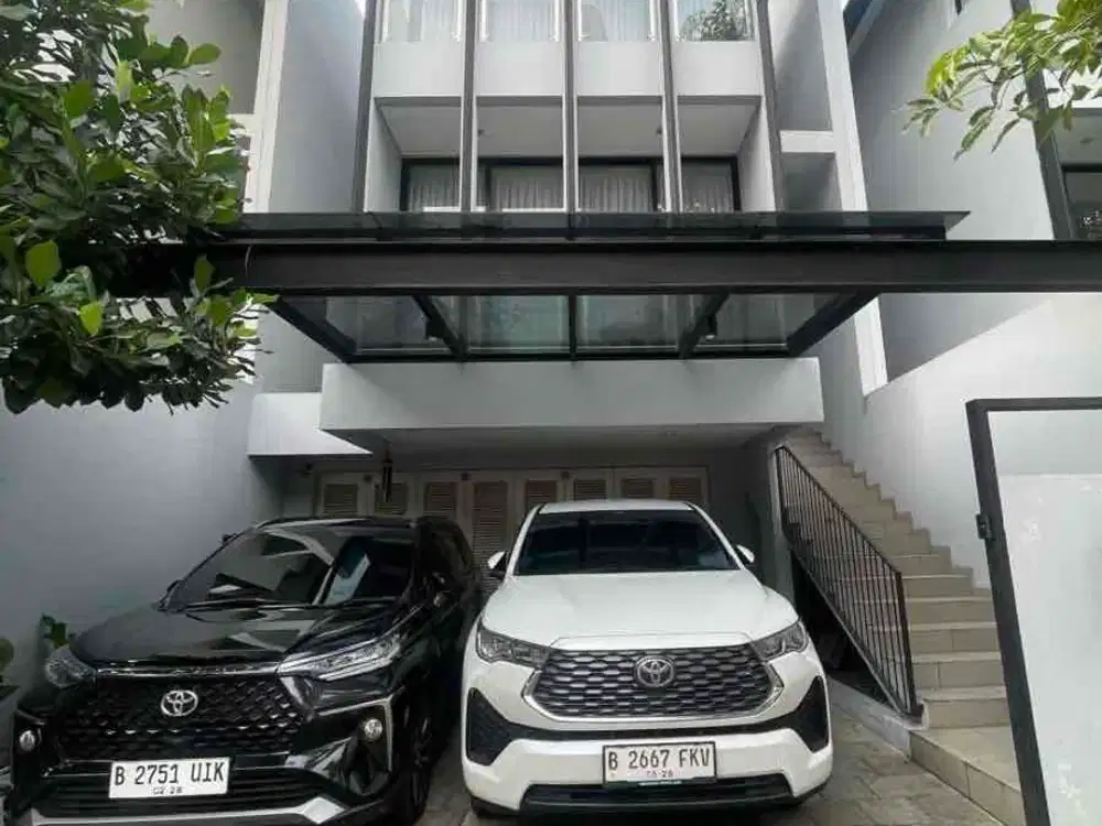 DIJUAL RUMAH 3 LANTAI SEMI FURNISHED – PONDOK PINANG, JAKARTA SELATAN