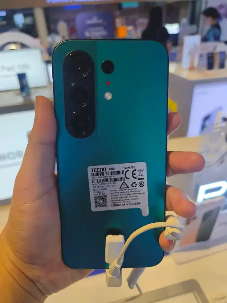 Readyy Tecno Camon 50.Syarat Cicilan cukup KTP saja
