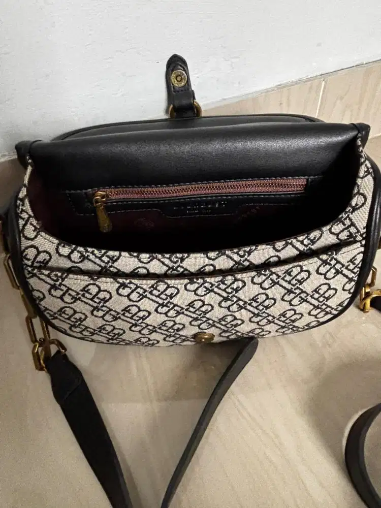 Tas Everbest,Ori