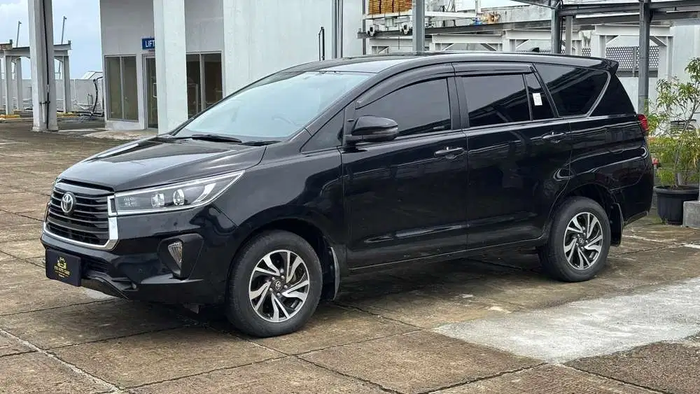 Toyota Innova Kijang Reborn 2.4 V Diesel AT Matic 2022 2.0 G venturer