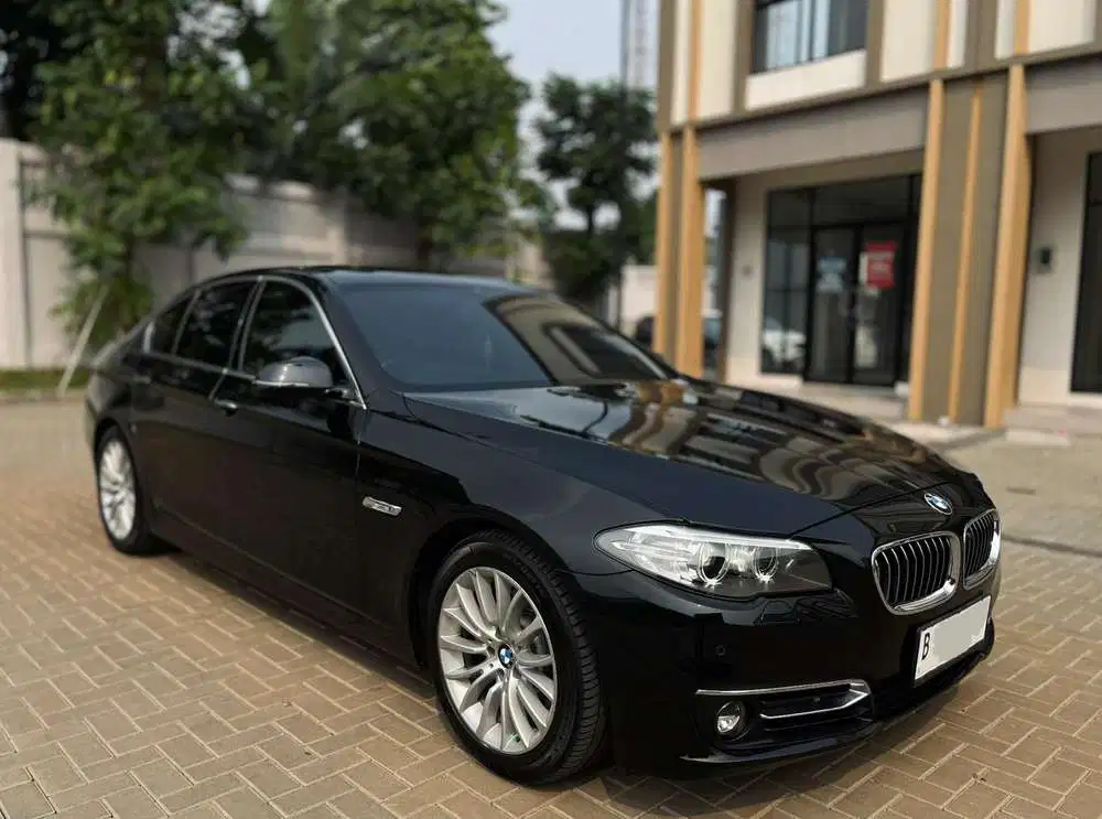 BMW 528i 2016 Bensin