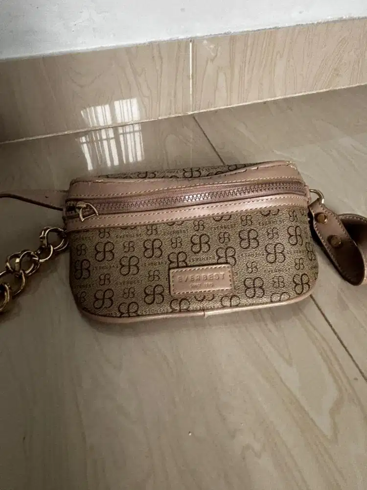 Tas Merek Everbest