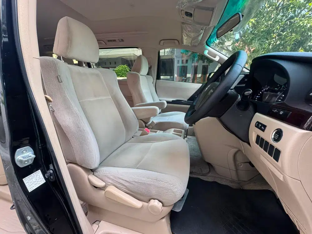 Toyota Alphard X 2.4 Matic Terawat