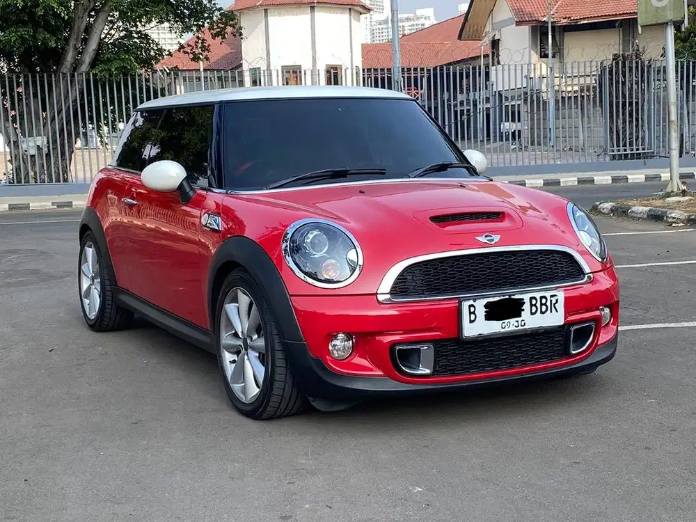 MINI COOPER S 3 DOOR AT 2013 MERAH