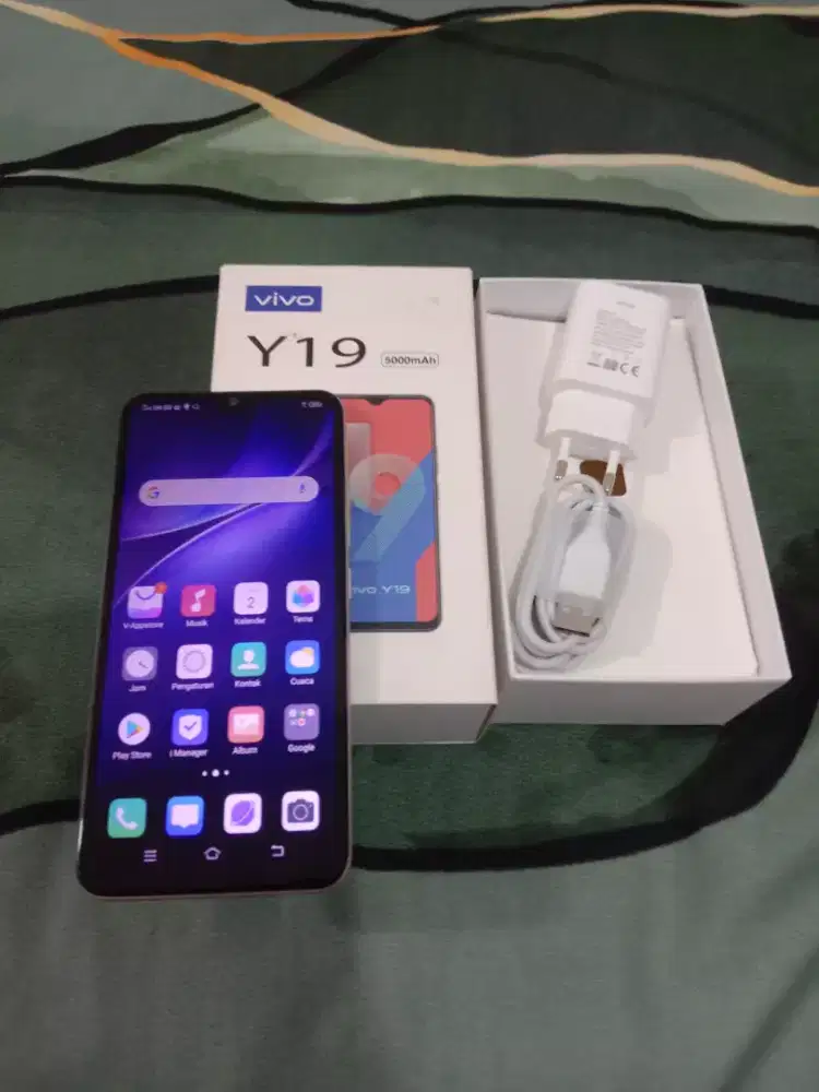 VIVO Y19 Ram 8GB fulset (biru)