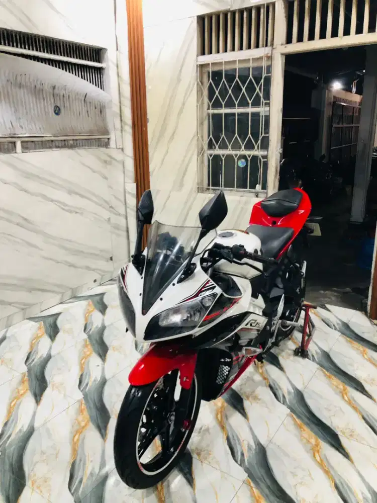 YAMAHA R15 V2 ISTIMEWA 2016 Pajak Hidup