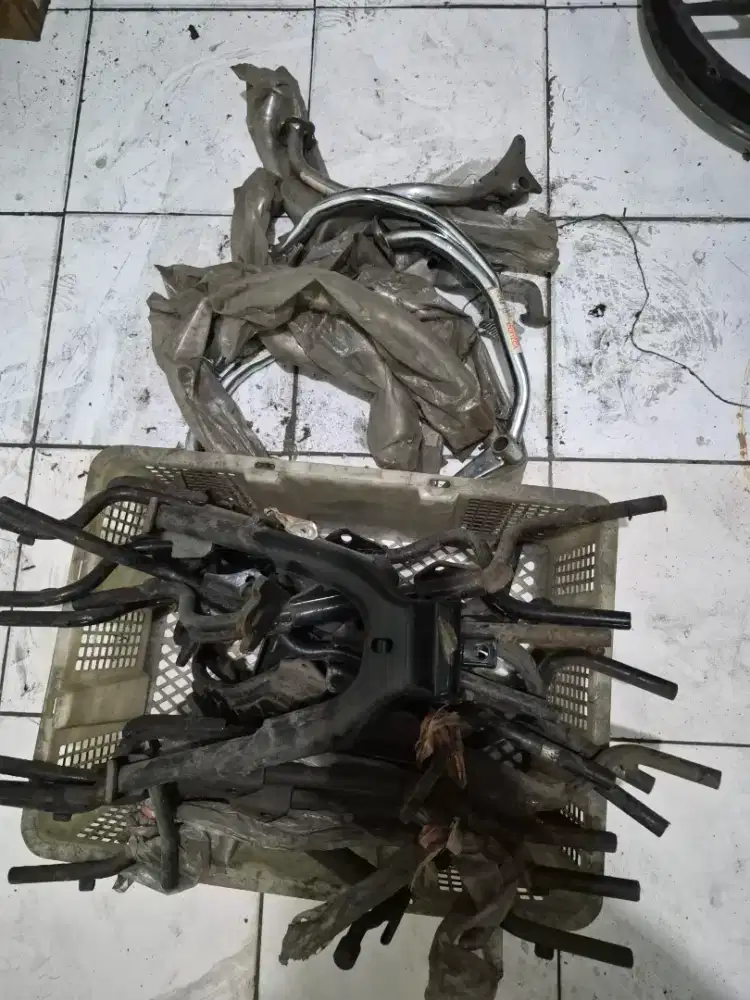 Besi barstep motor lama pedal rem