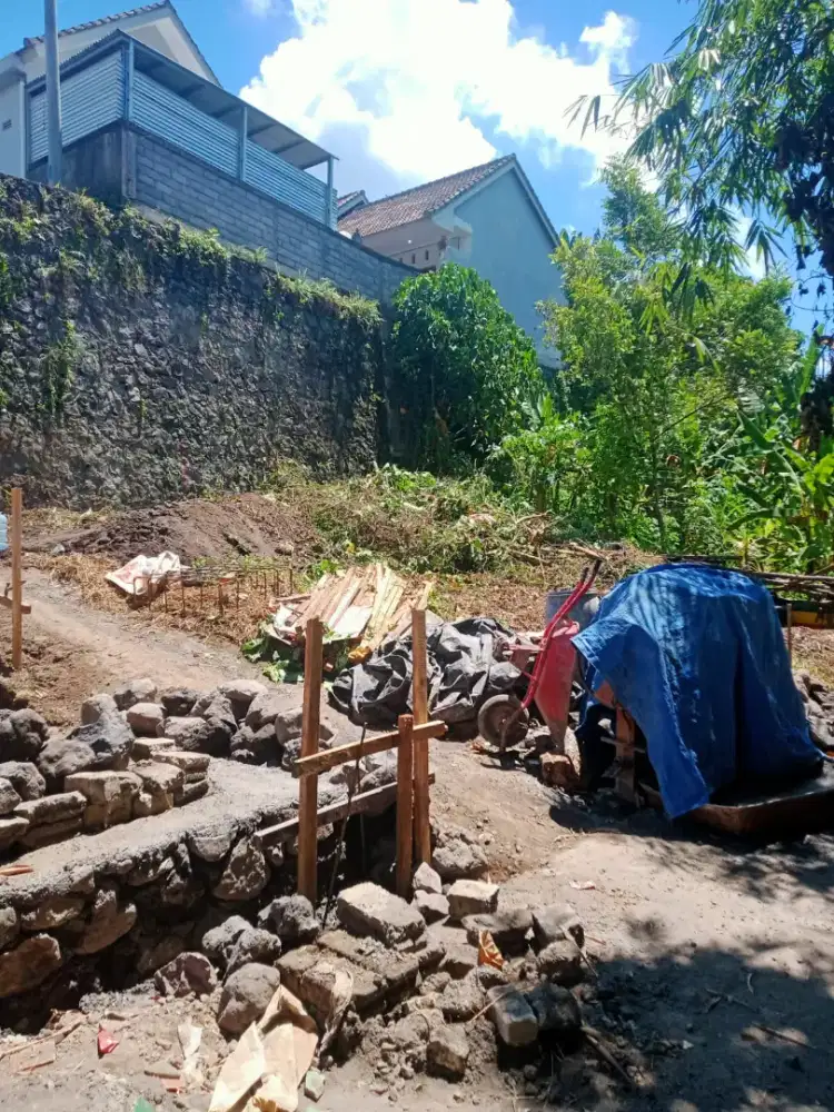BUC tanah 137 m2 lebar depan 12 m di Jl Suradipa Peguyangan Denpasar