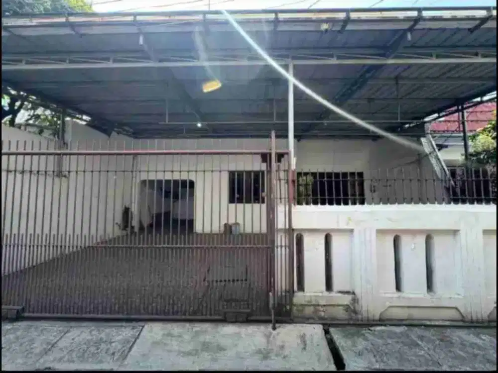 RUMAH LUAS & SIAP HUNI LUAS 10 X 20M² DI JELAMBAR