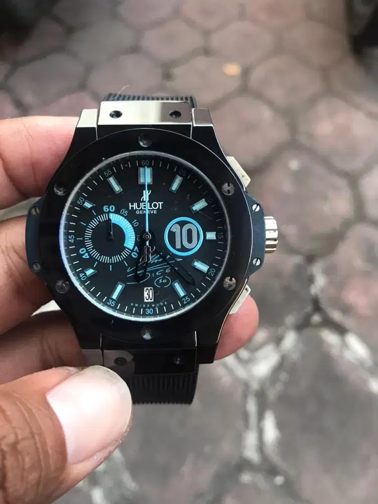 Jam tangan Hublot