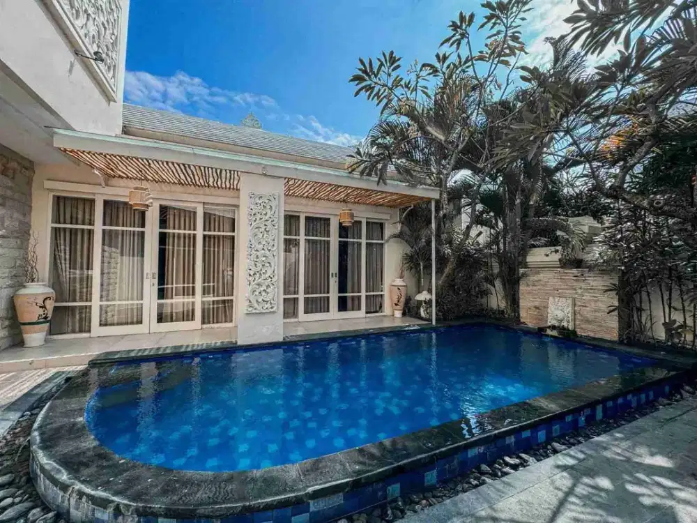 Komplek 6 Villa Mewah Komersial di Dewi Sri Kuta