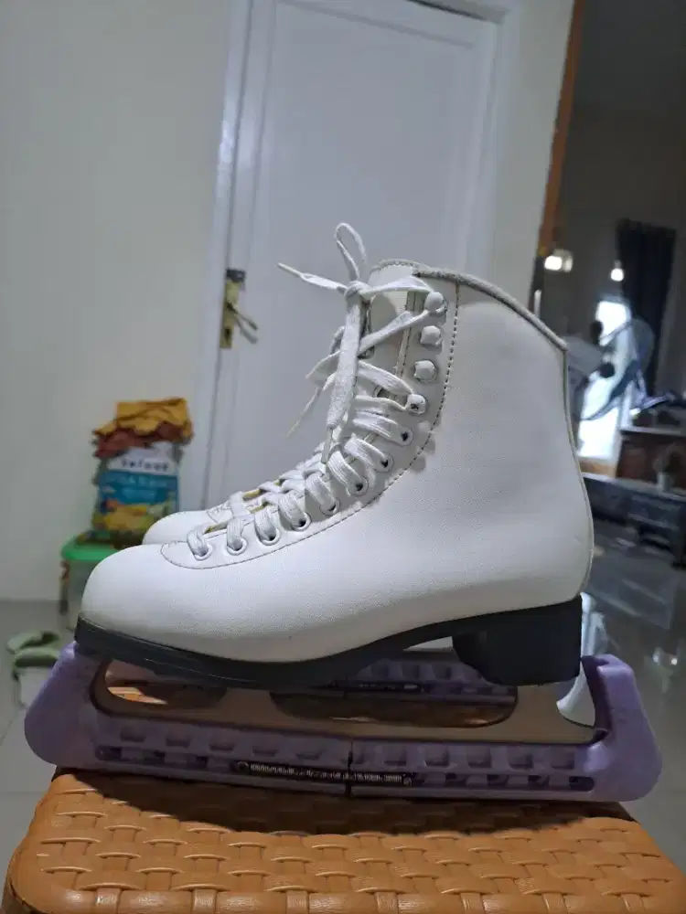 Sepatu sky glacier/sepatu ice katting