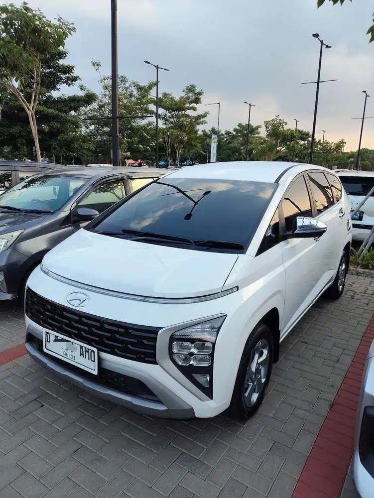 Hyundai Stargazer 2026 IVT Seperti Baru