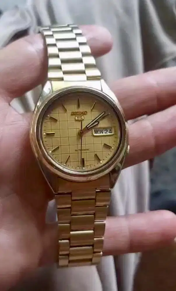 Seiko 5 Automatic Gold. Original. Mesin 7s26.