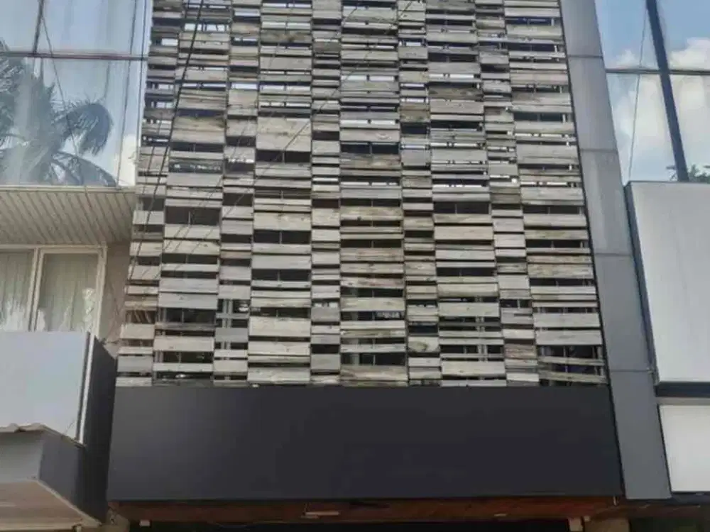 RUKO STRATEGIS 3 LANTAI DI BONA INDAH PLAZA, LEBAK BULUS
