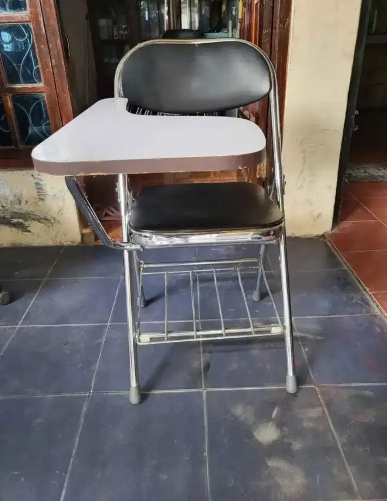 Agen kursi lipat kuliah rekondisi