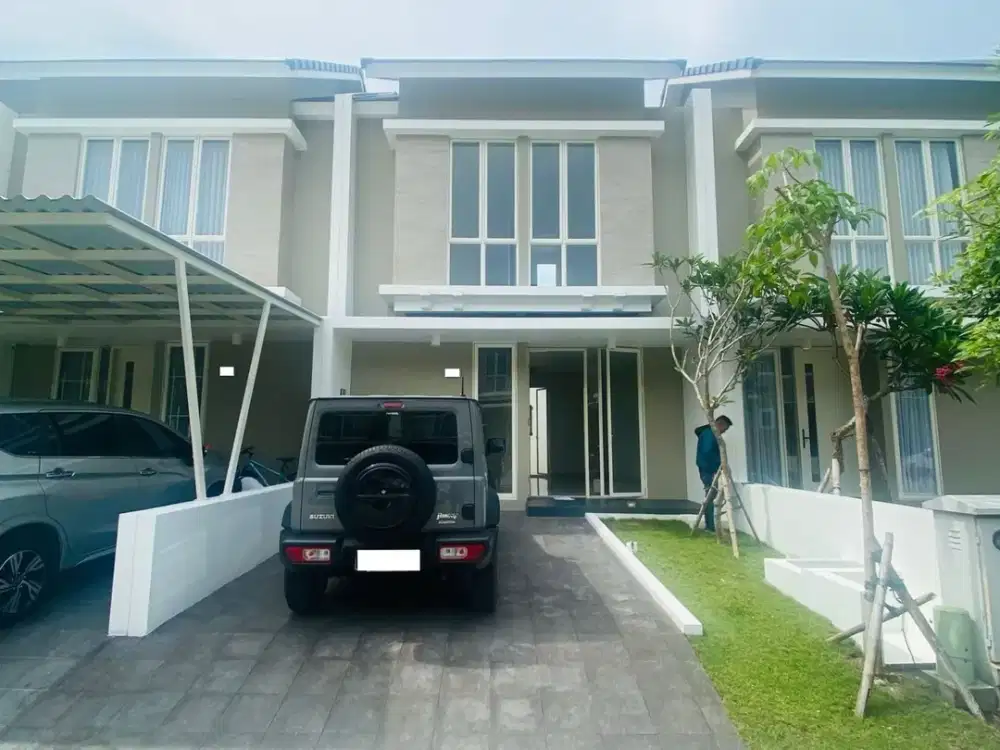 Termurah Rumah 2 Lantai Siap Huni di The Greenlake Citraland, Surabaya Barat