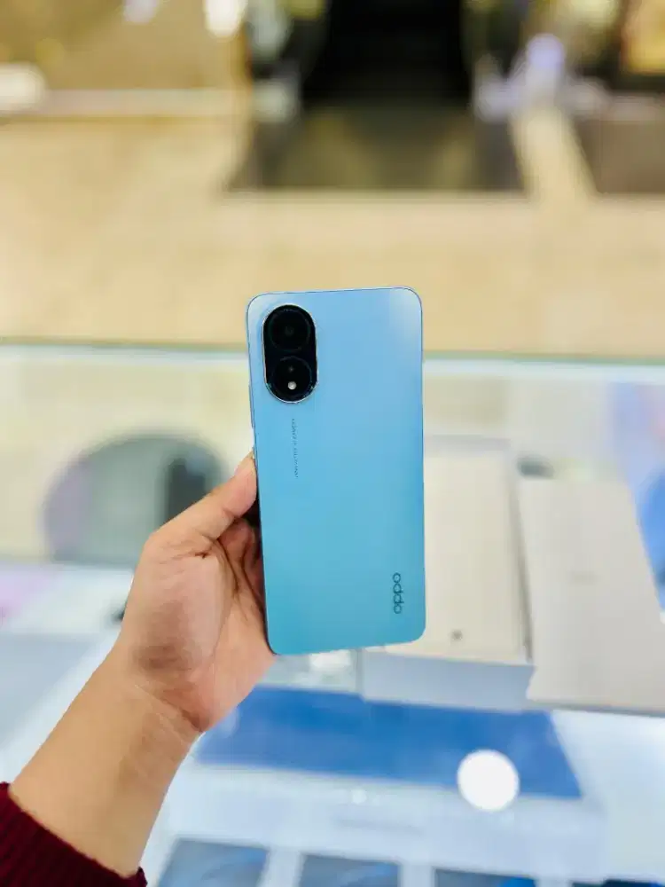 Oppo A18 4/128GB Biru bersinar Fullset eks Oppo Resmi Indonesia