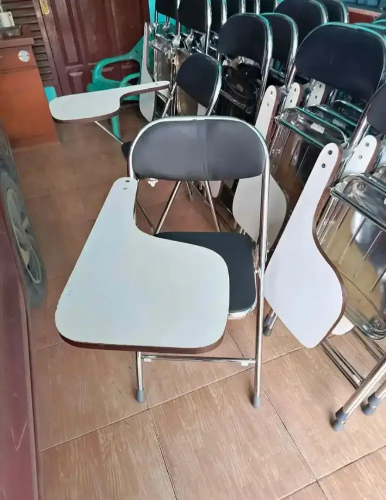 Agen kursi lipat kuliah rekondisi