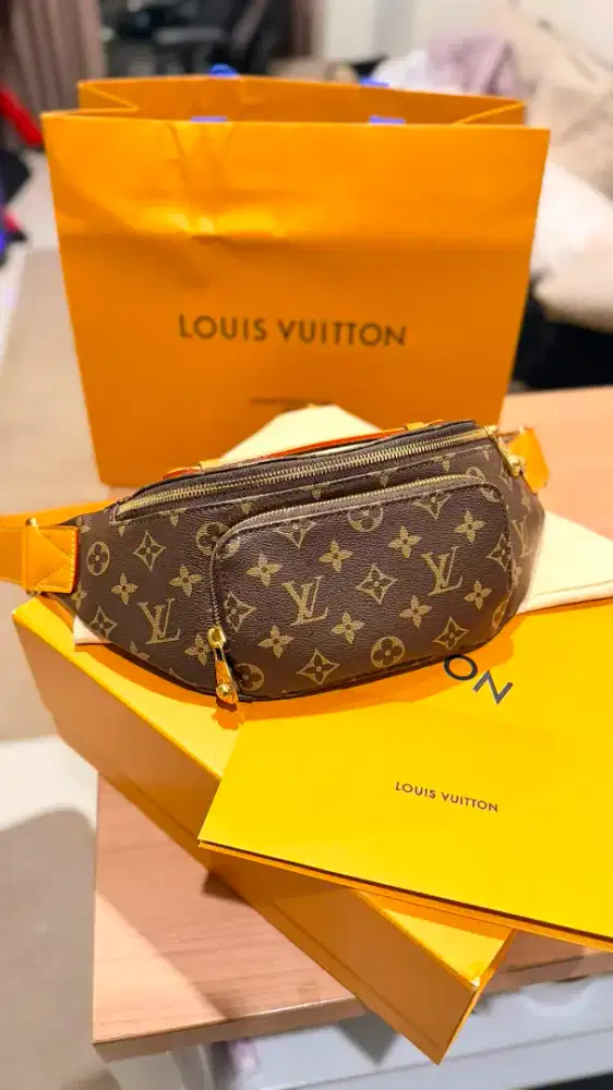 Louis vuitton BUMBAG tahun 2025 original made in paris