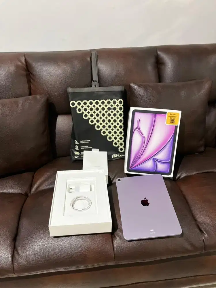 iPad Air 11-inch (M3) Purple