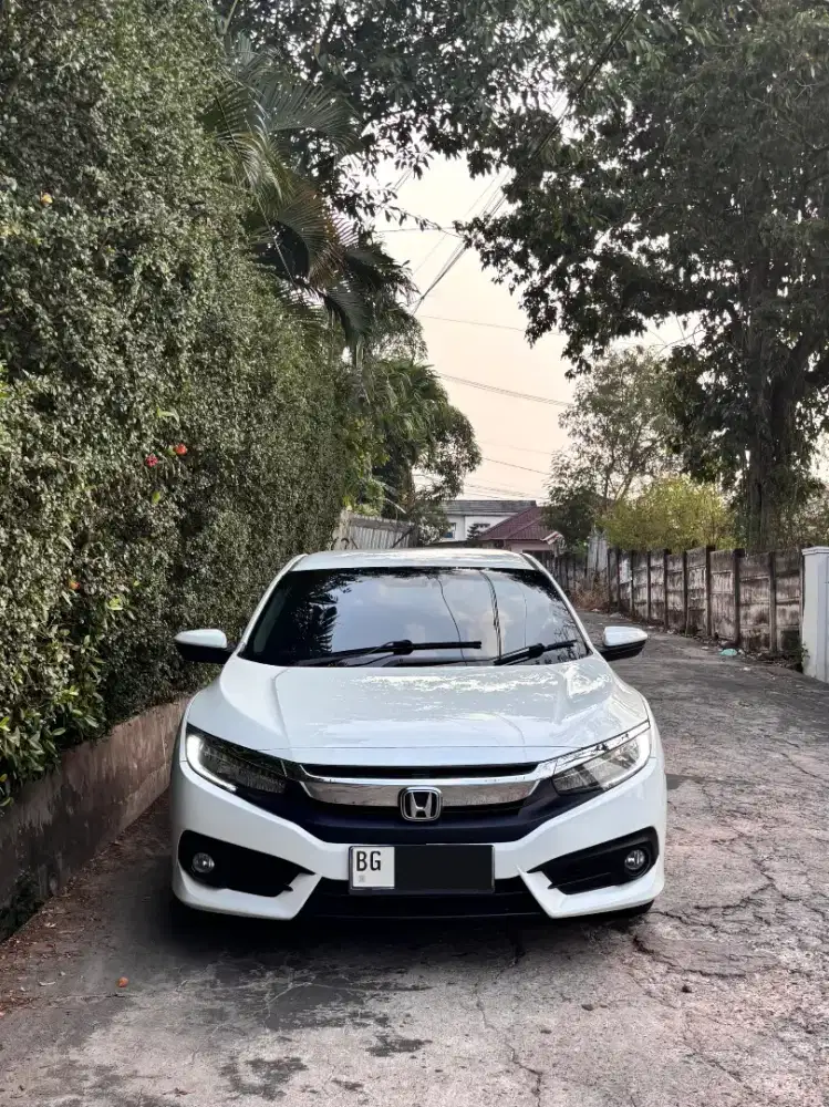 Civic 1.5 Turbo ES Cvt Sedan 2016