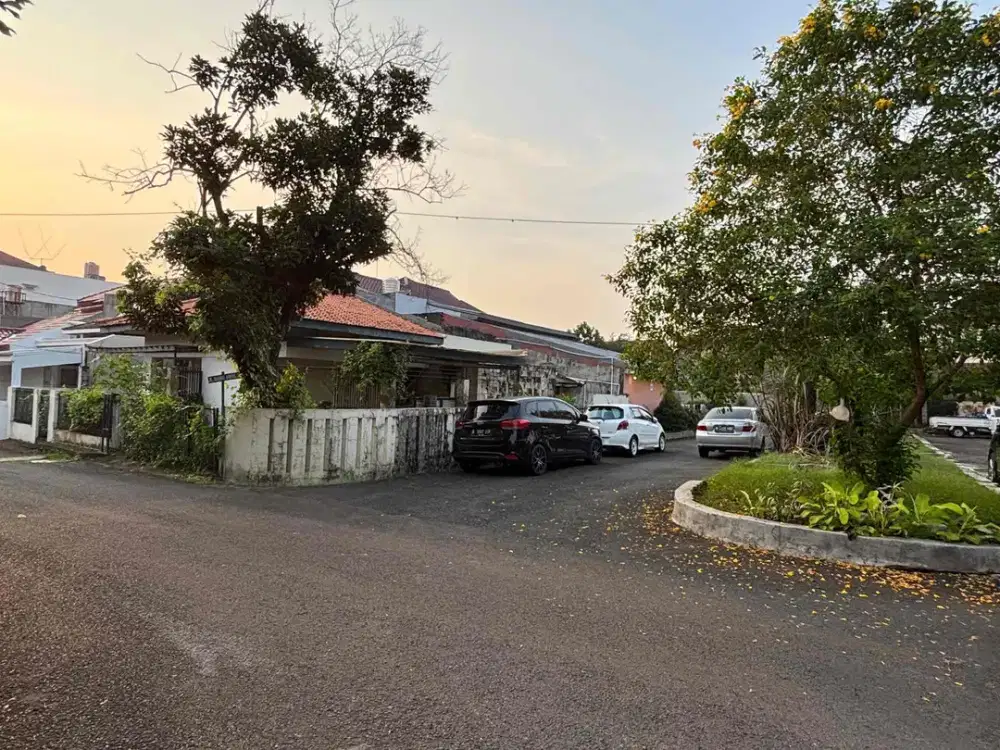 DIJUAL MURAH RUMAH HITUNG TANAH DI PASAR MINGGU
