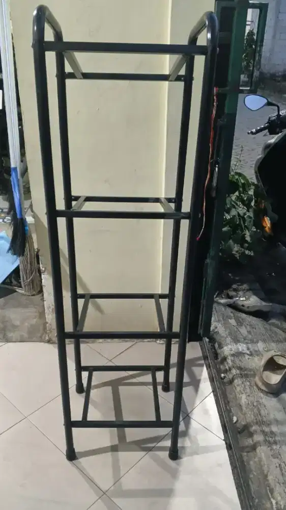 Jual Rak Galon dan Galon Aqua