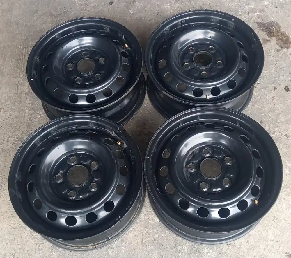 Velg kijang inova ori Ring 14 pcd 5x114,3