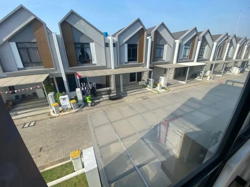 Dijual Rumah Hoek Semi Furnished di Cluster Nismara Harapan Indah 2 Bekasi