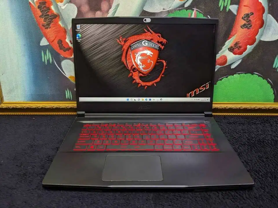 Laptop Gaming MSI Bravo 15 Ryzen 5 4600H 8/512