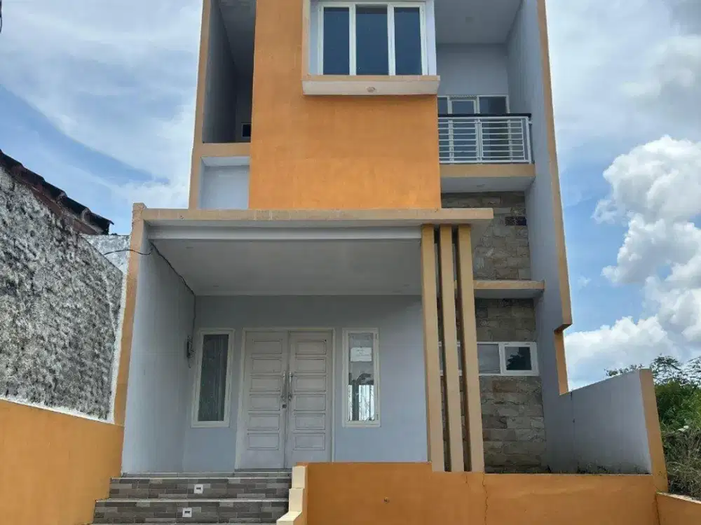 Dijual Murah Rumah 2 Lantai di Oma Campus, Dau Malang (RKS)
