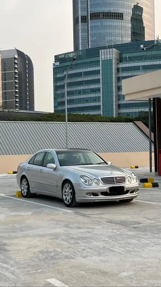 Mercy W211 E240 Elegance