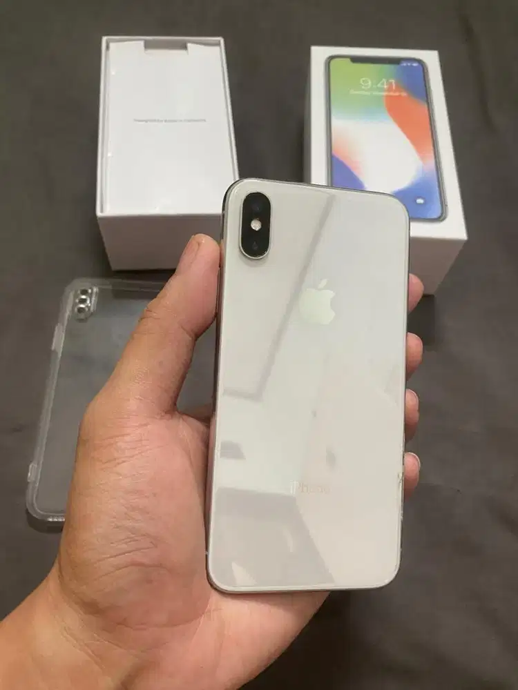Dijual iPhone X 64gb sinyal aman aktivasi lama