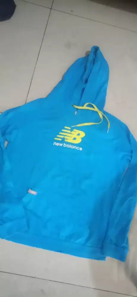 Sweater original NB jarang bgt pakai wrna masih pekat