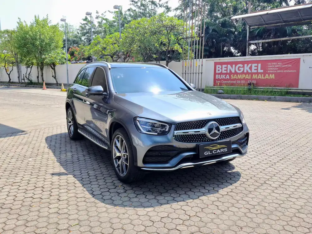 Km 25Rb GLC 200 Cash Amg Nik 2021 Facelift Mercedes Benz GLC200