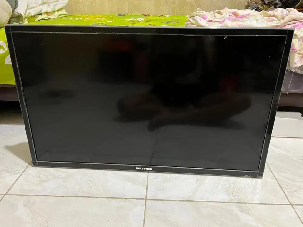 Polytron 32 inch