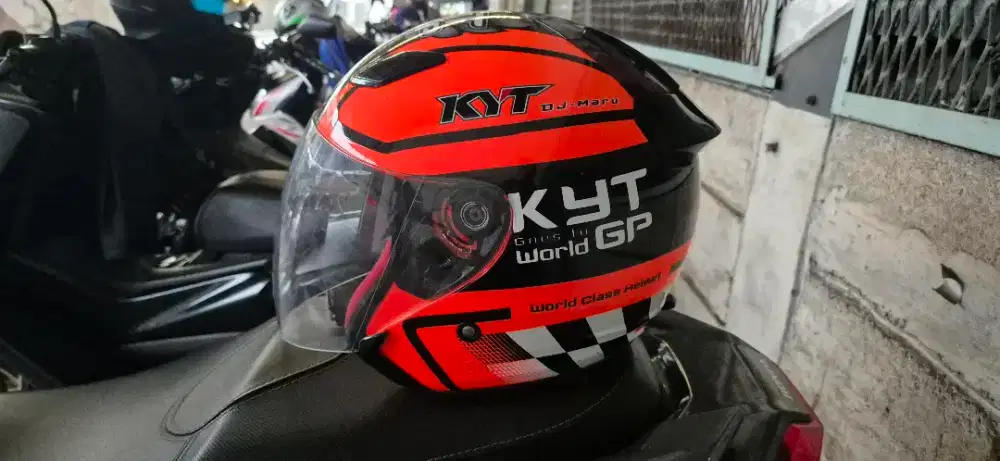 Helm KYT DJ MARU
