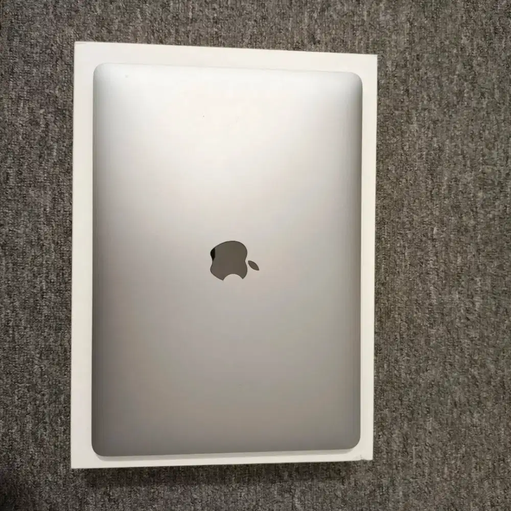 Macbook Pro M1 8/256 13inch