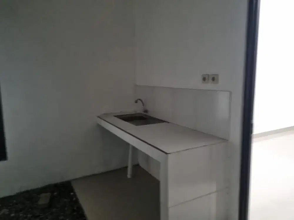 RUMAH SIAP HUNI DI SEDAYU DEKAT MERCU BUANA – HARGA Rp430 JUTA