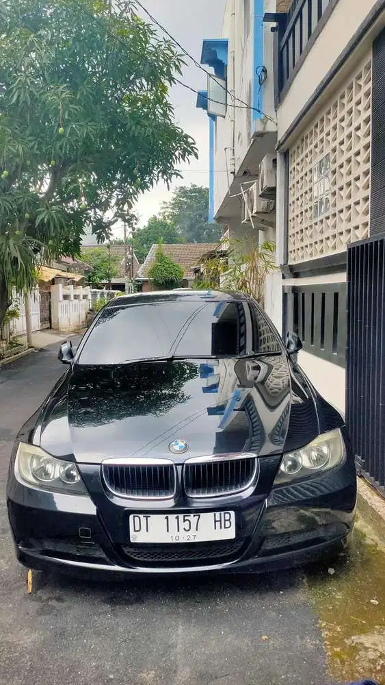BMW 320i 2005 Bensin
