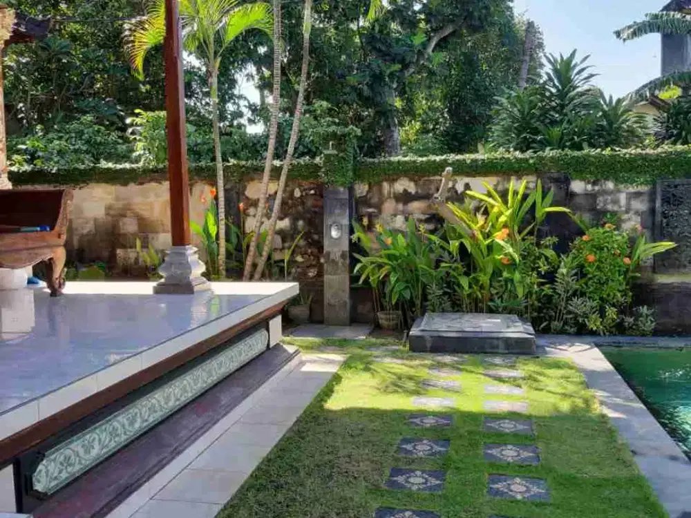 VILLA DI KESARI SANUR 6 MENIT KE PANTAI SANUR