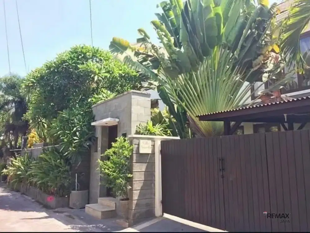 Villa Fully Equipped 3 Kamar Disewakan di Raya Semat - Canggu