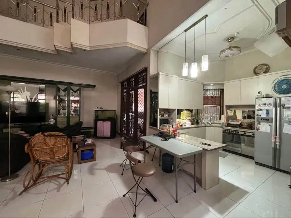 RON.A3160 RUMAH LUAS DAN NYAMAN DI MARGOREJO INDAH SURABAYA KAWASAN NYAMAN
