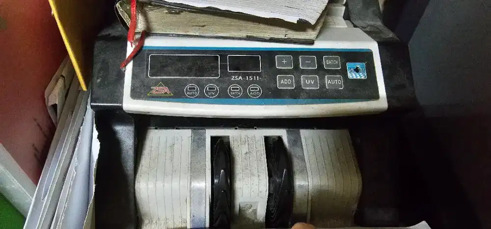 Mesin hitung uang like new. Jarang pakai
