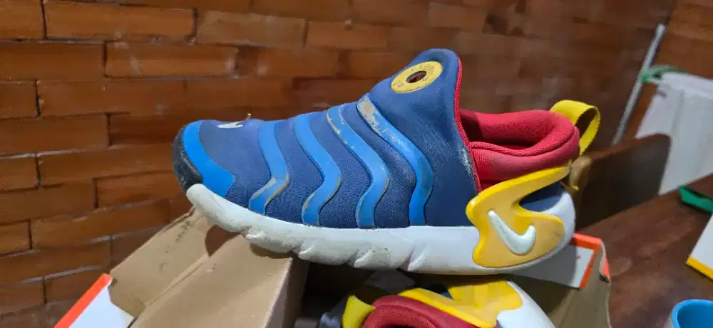 Sepatu nike ori, masih ada dus bawaan