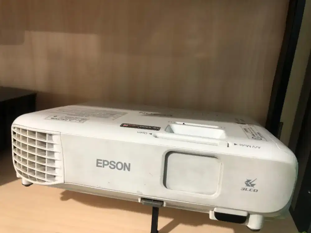 PROYEKTOR ESPON ES-S400 SECOND