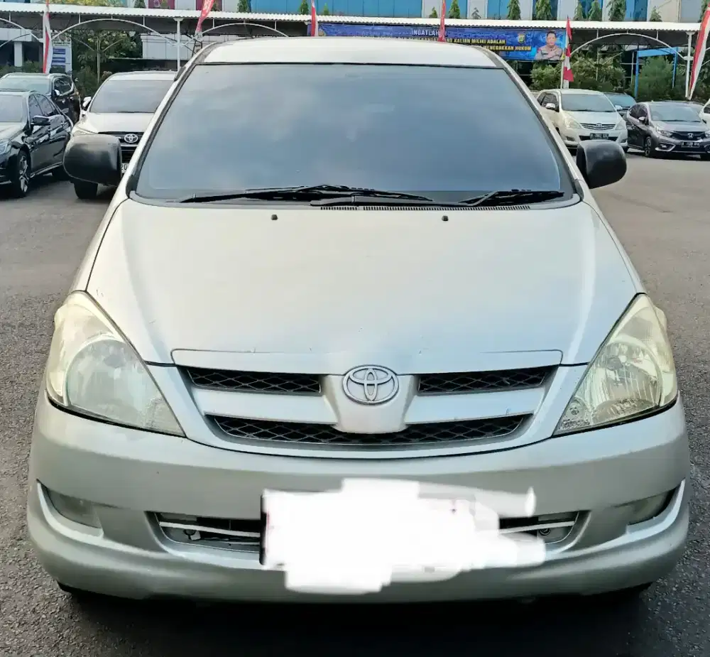 Toyota Kijang Innova 2006 Bensin