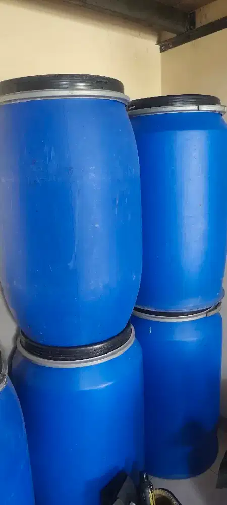 Drum plastik 200L dan 60L