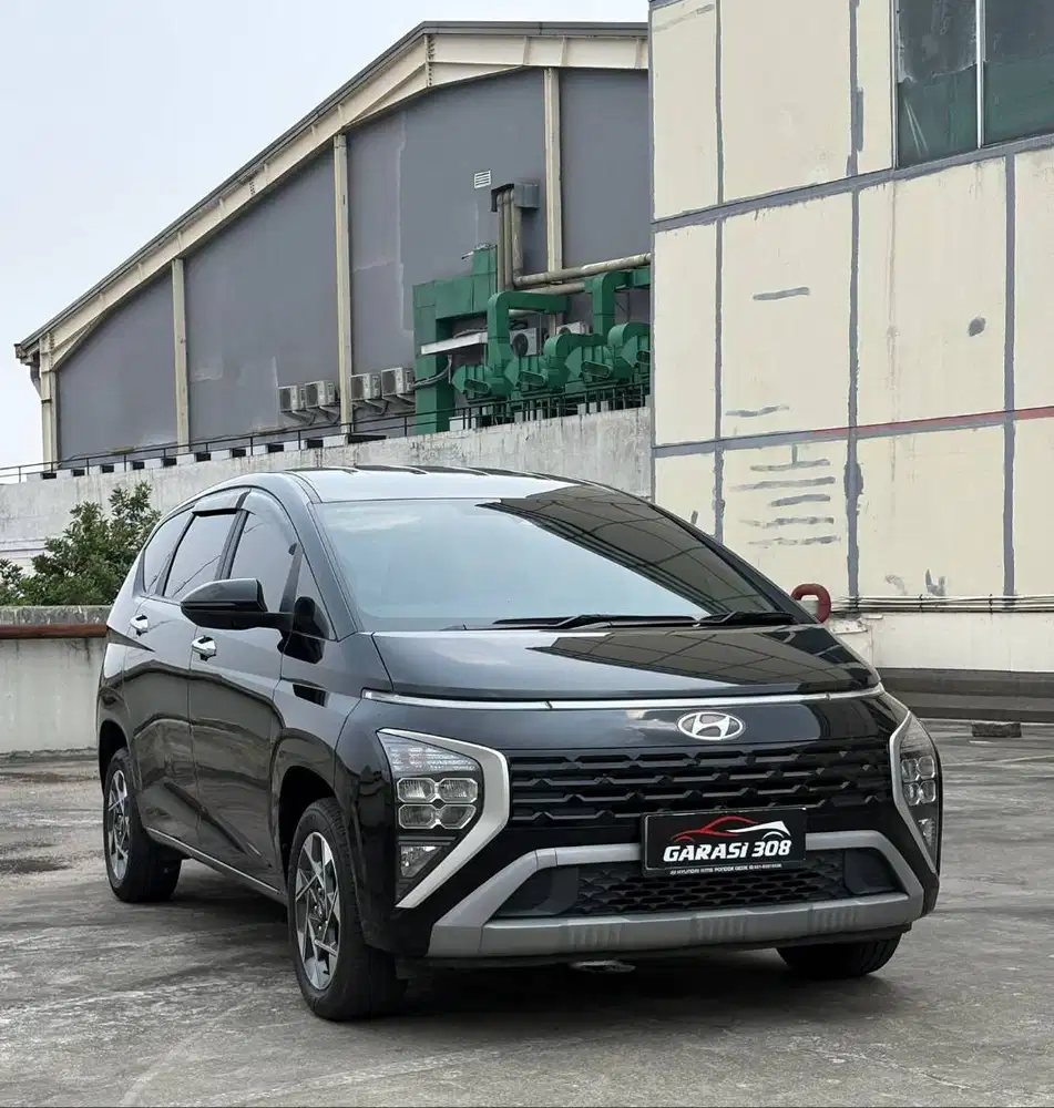 Hyundai Stargazer Prime AT 2023 Captain Seat Hitam Pajak 08-2027 KM 27